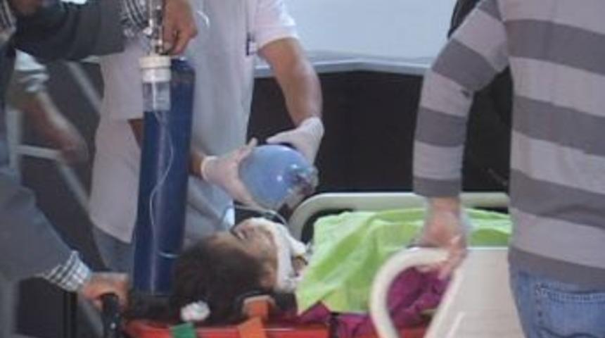 İntihar Eden Gen&ccedil; Kızı Tutmaya &Ccedil;alışan 2 Kişi Yaralandı