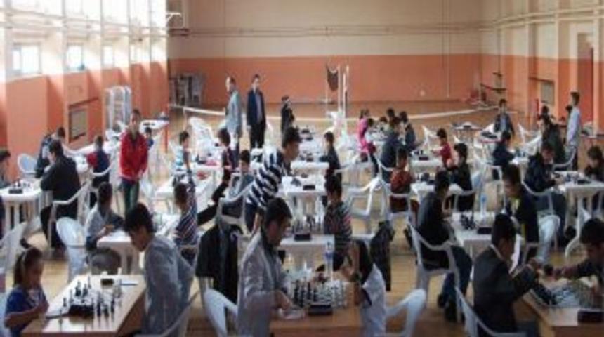 Yozgat&rsquo;ta Okullararası Satran&ccedil; Turnuvası Başladı