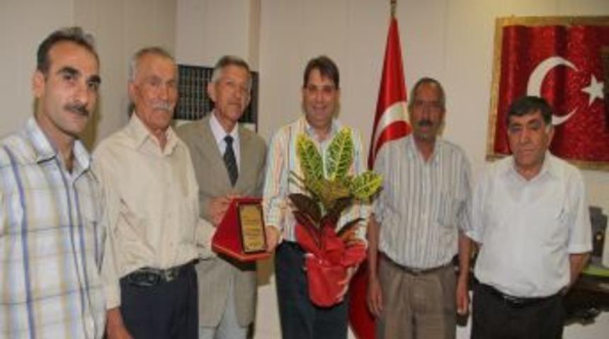 G&uuml;zel İzmir Camii Yaptırma Ve Yaşatma Derneği'nden Anlamlı Ziyaret