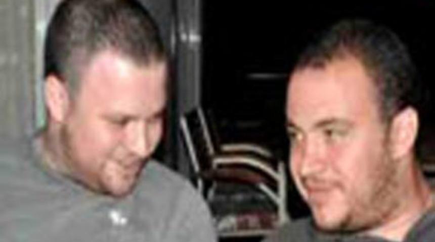 &Uuml;nl&uuml; iş adamının oğlu &ouml;ld&uuml;