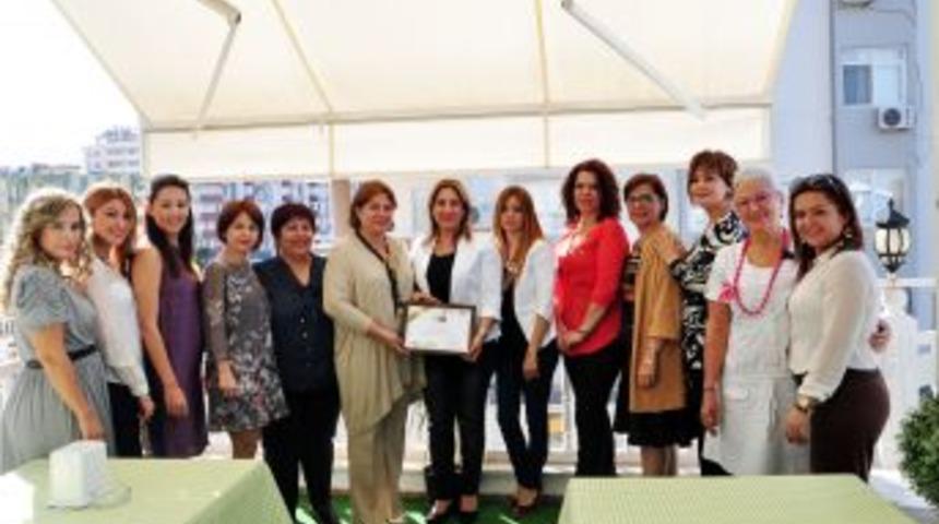 İŞKAD'dan &ouml;rnek aile tablosu