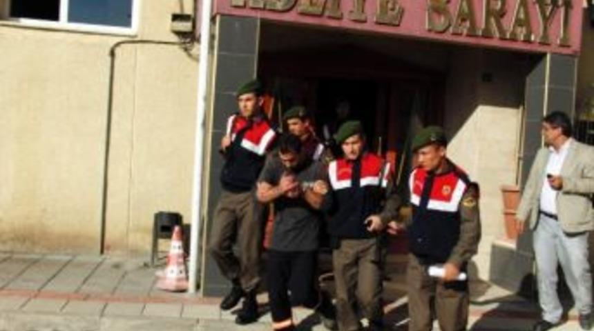 80 Yaşındaki Kadını &Ouml;ld&uuml;ren Zanlıyı, Kan Ve Kıl &Ouml;rneği Ele Verdi