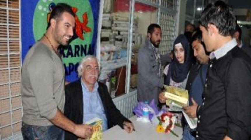 Cengiz &Ccedil;andar Nusaybin'de Okurlarıyla Buluştu