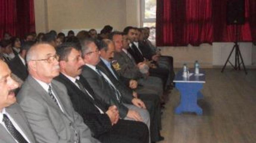 K&uuml;re&rsquo;de &ldquo;istiklalden İstikbale&rdquo; Adlı Konferans D&uuml;zenlendi