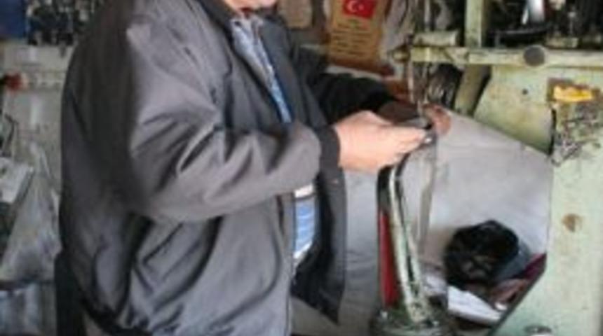 Tamirciler &Ccedil;in Malı Ayakkabılardan Dertli