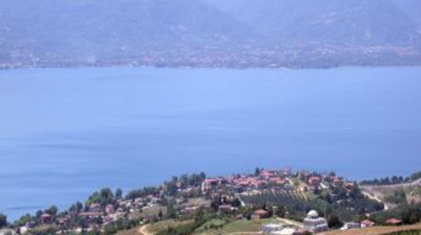Sapanca G&ouml;l&uuml;'ndeki Su Seviyesi Gittik&ccedil;e D&uuml;ş&uuml;yor