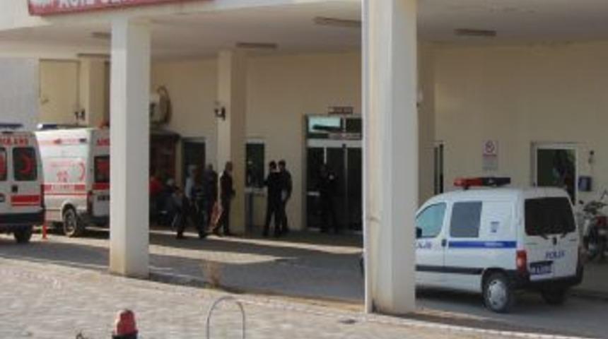 &Ouml;nce Eşini Sonra Da Kendisini Vurdu