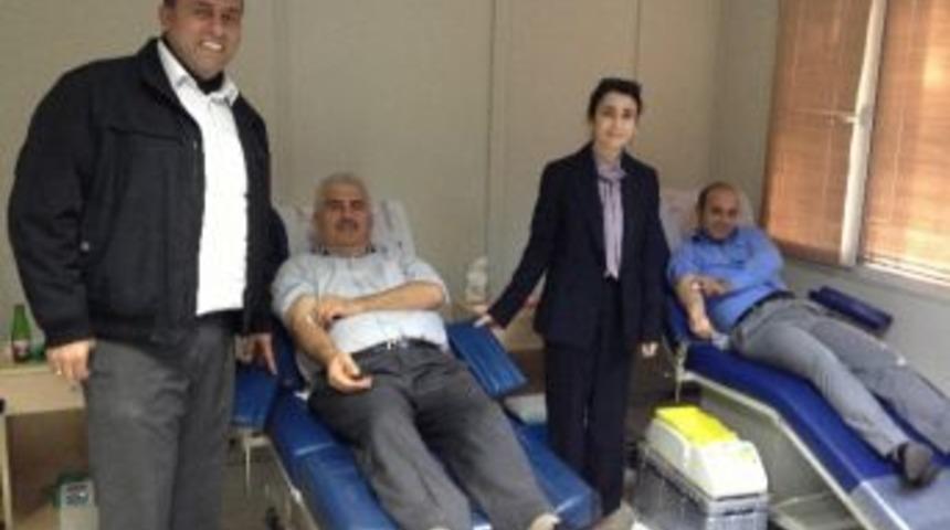Kızılay Haftasını Kan Vererek Kutladılar