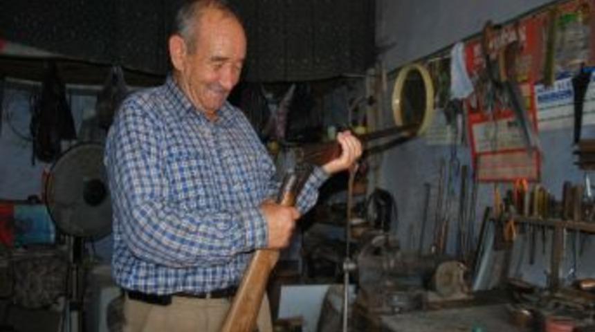 &Ccedil;alışan Zanatkarlar Cepten Yemeye Başladı