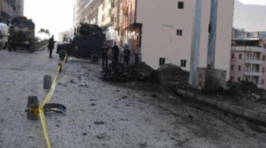 Şemdinli'de patlama: 1 &ouml;l&uuml;, 18 yaralı
