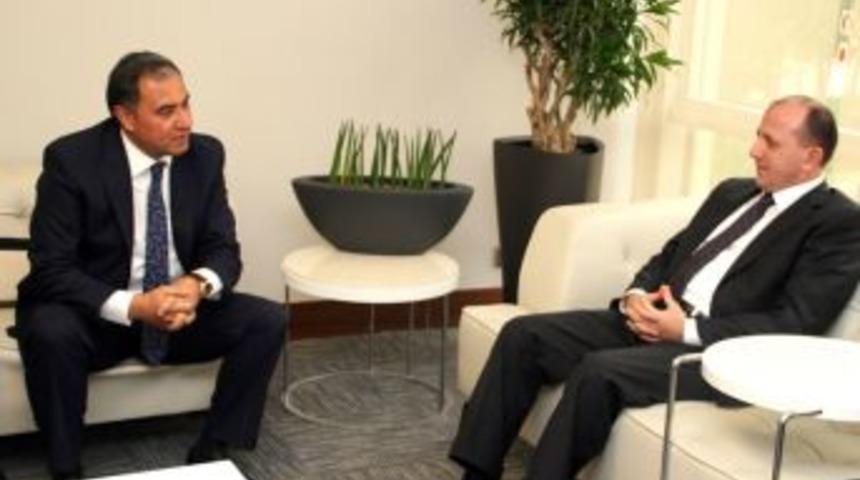 Acar&rsquo;dan işadamlarına &ccedil;ağrı