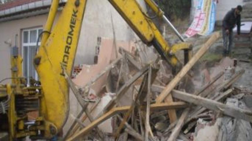 İzmit'te Ka&ccedil;ak Yapılaşmaya Ge&ccedil;it Yok