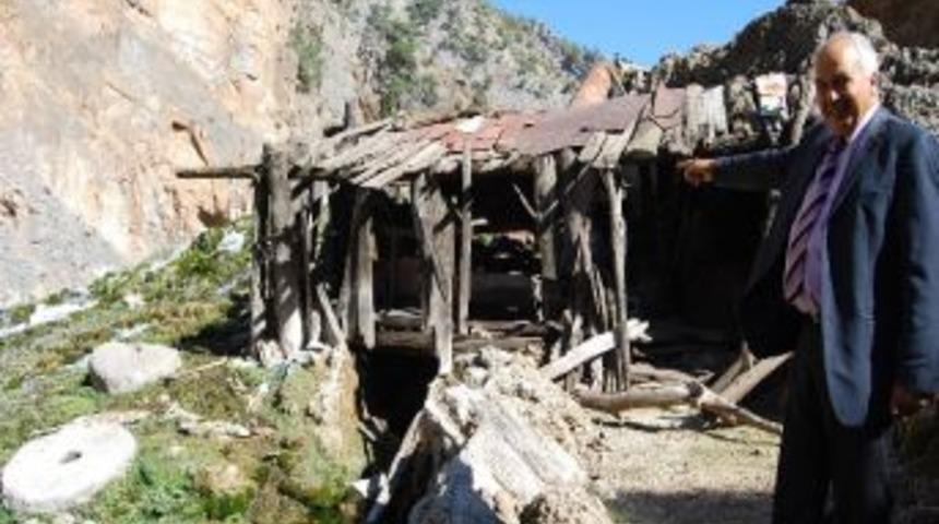 Eski Su Değirmeni İlgi Bekliyor