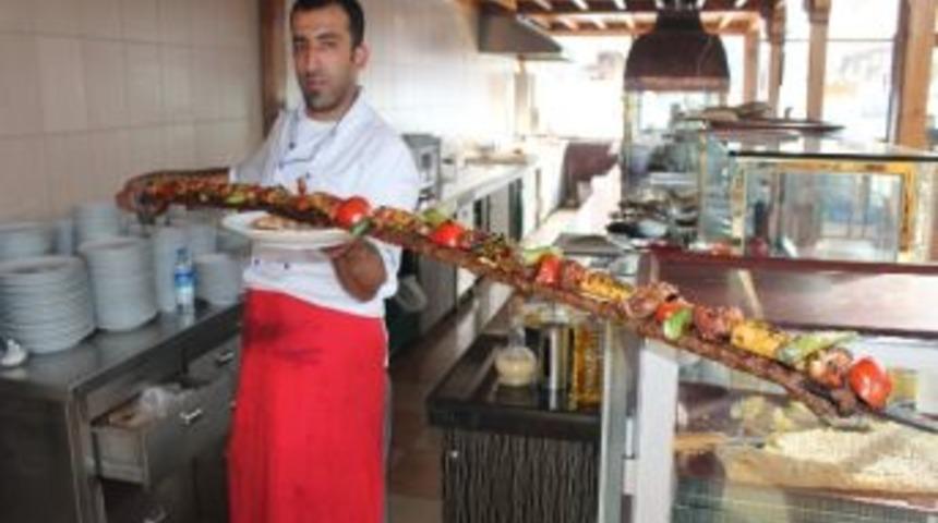 Konya&rsquo;da Metrelik Kebap D&ouml;nemi