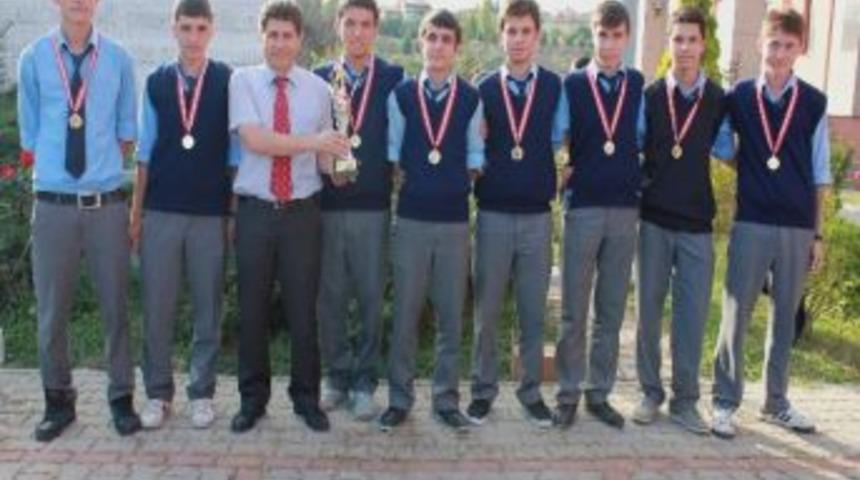 Gediz Mna Anadolu Lisesi'nde &Ouml;d&uuml;l T&ouml;reni