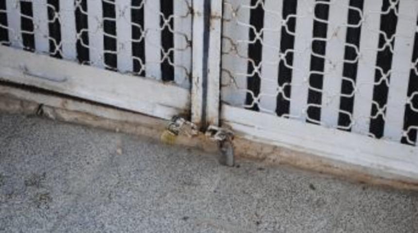 Şemdinli&rsquo;de Kepenkler A&ccedil;ılmadı