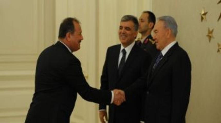 &Ouml;zer&rsquo;den Kazakistan Heyetine Davet