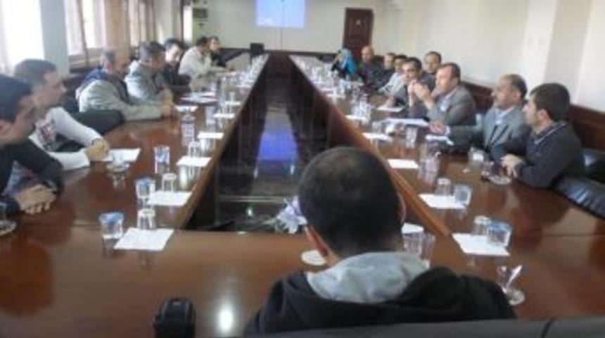 Batman K&uuml;&ccedil;&uuml;k Millet Meclisi A&ccedil;lık Grevlerini Konuştu