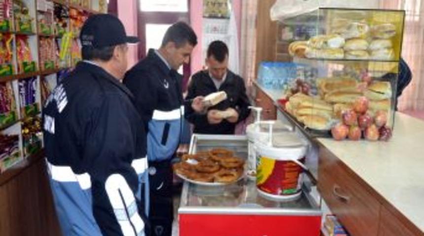 Ke&ccedil;i&ouml;ren Zabıtasından Kantinlere Sıkı Denetim