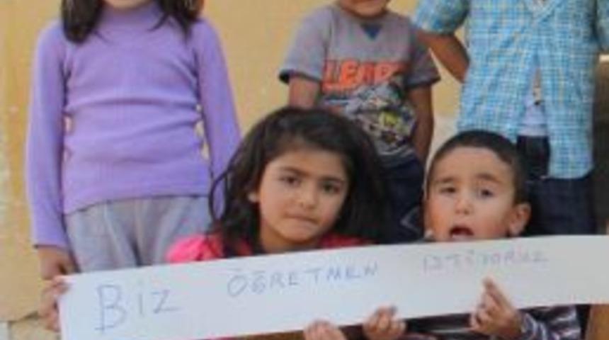 &Ouml;ğretmen Olmadığı İ&ccedil;in &Ouml;ğrenciler Okula Gidemiyor