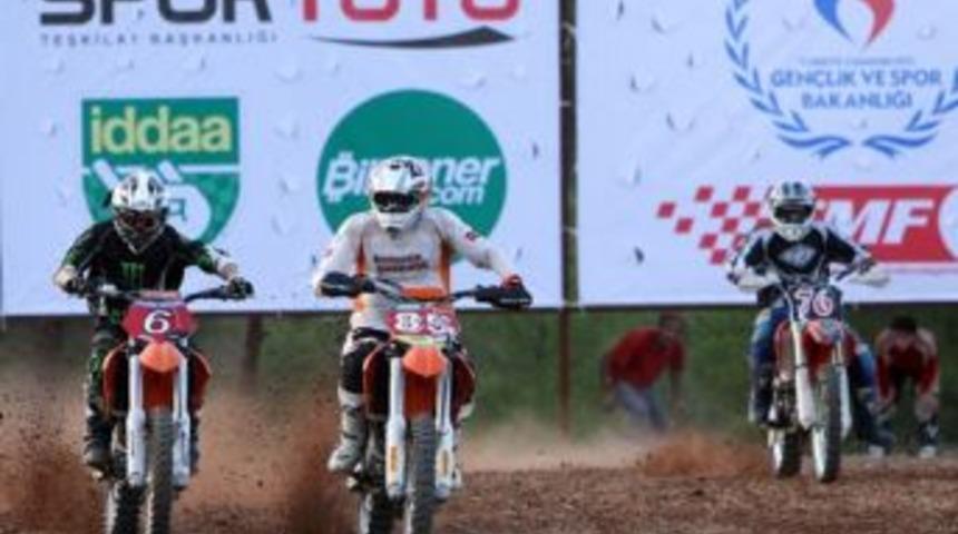 Dursunbeyli Sporcu T&uuml;rkiye Şampiyon Oldu