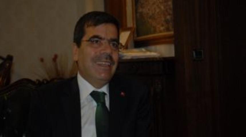 Vali Yılmaz&rsquo;dan Zemzem Ve Hurma İkramı