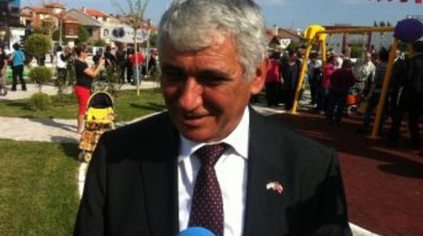 Kuzey Kıbrıs T&uuml;rk Belediyeler Birliği Başkanı &Ouml;z&ccedil;ınar'dan Değerlendirmeler