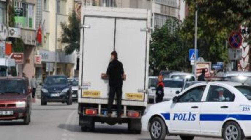 &Ouml;l&uuml;m&uuml;ne Yolculuk