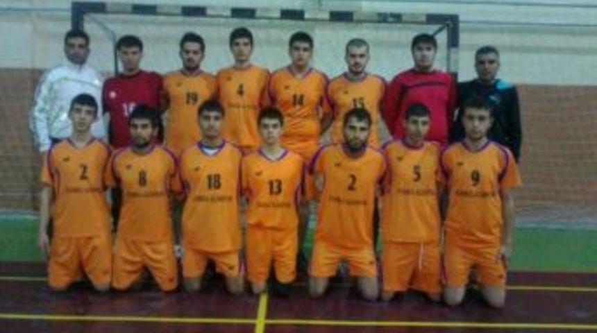 Hentbolde Erzincanlı Gen&ccedil;ler &Uuml;mit Verdi