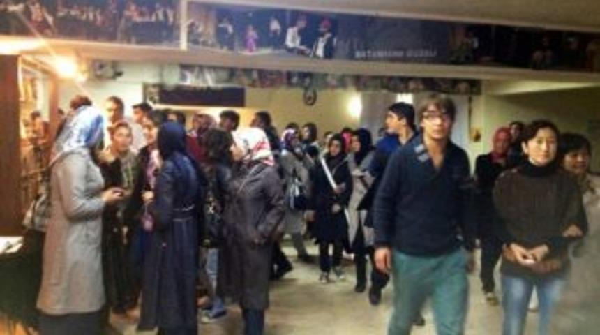 Sdt Hafta Sonu 540 Kişiye Perde A&ccedil;tı