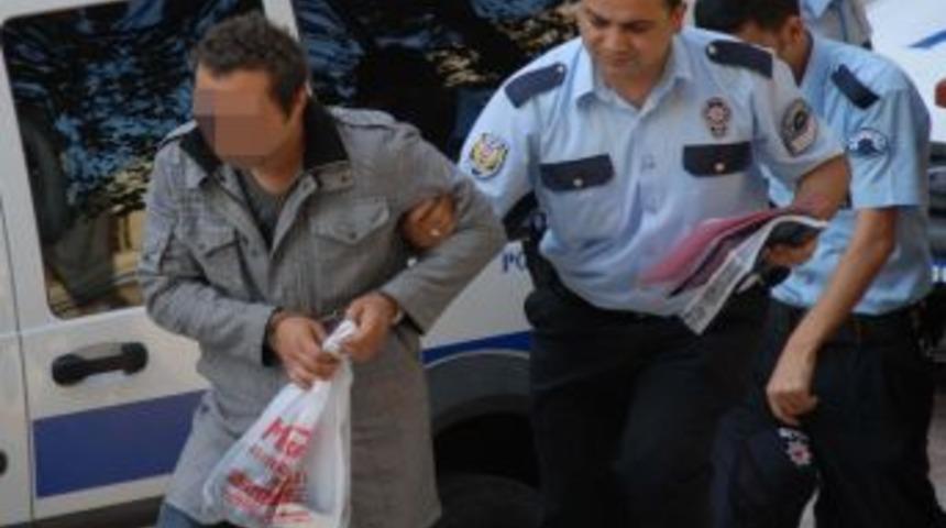 Uyanık Hırsızlar Polisten Ka&ccedil;amadı