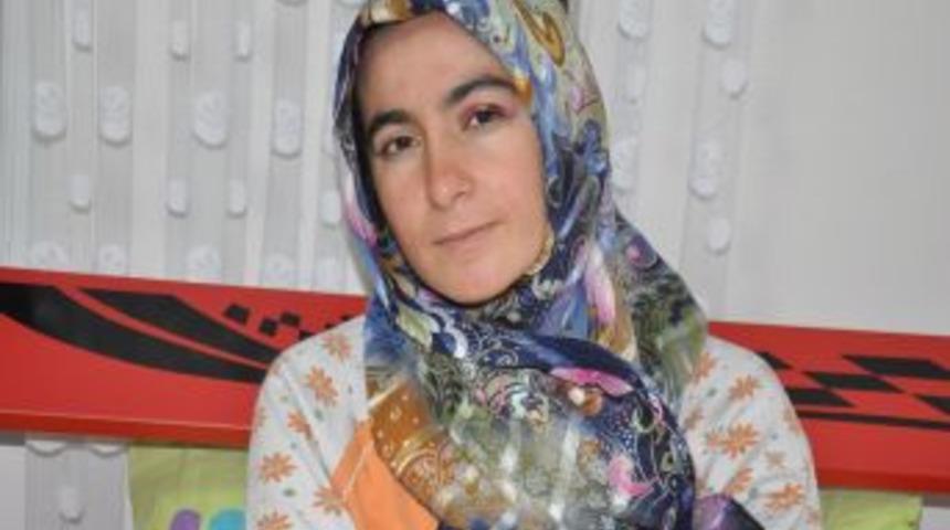 S&uuml;r&uuml;c&uuml;n&uuml;n Kaza Yerinde Bırakıp Ka&ccedil;tığı Gen&ccedil; Kız: S&uuml;r&uuml;c&uuml;n&uuml;n Yaptığı Insanlık Su&ccedil;u