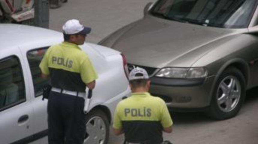 G&uuml;r&uuml;lt&uuml; &Ccedil;ıkaran Araca Ge&ccedil;it Yok