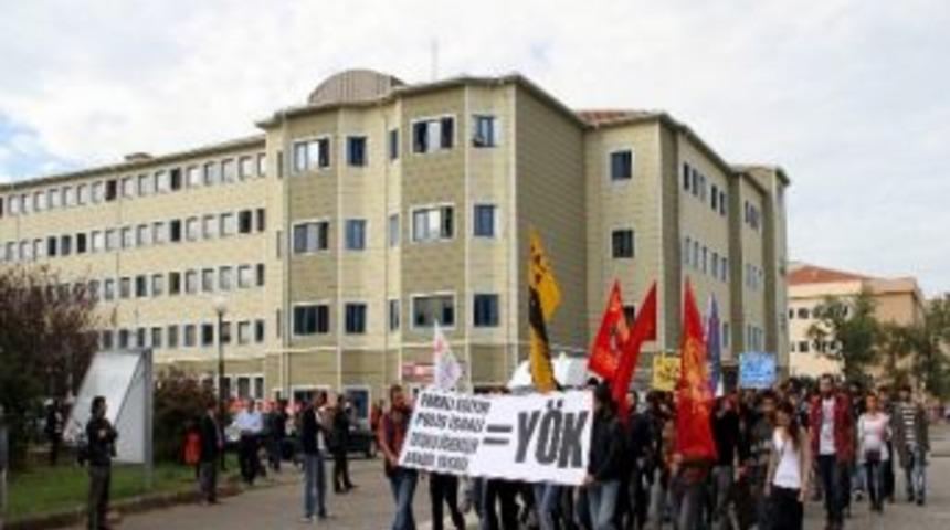 &Ouml;ğrenciler Y&ouml;k&rsquo;&uuml; Protesto Etti