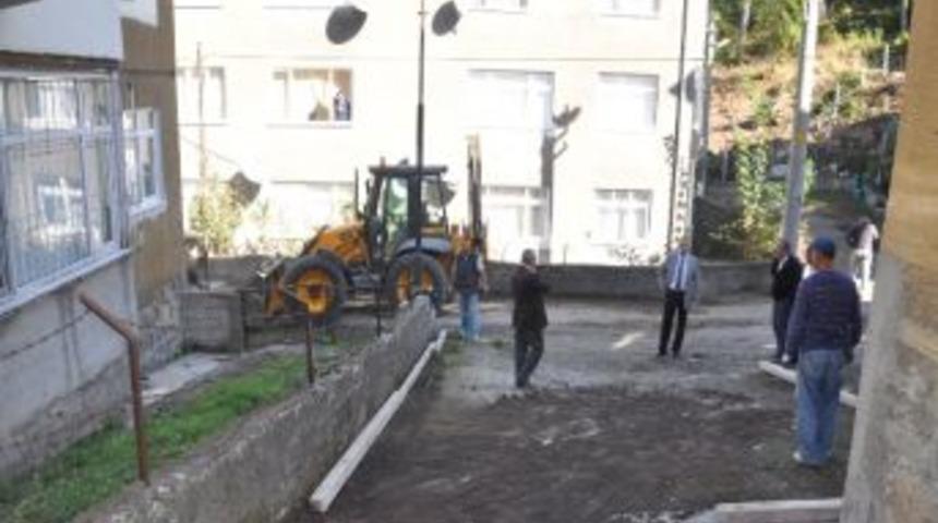 Alaplı&rsquo;da Sokaklarda Beton Ve Kaldırım &Ccedil;alışması