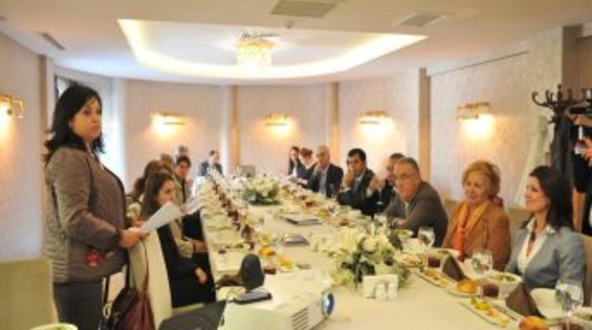 Başkent, Artık 'Yaşlı Dostu Ankara' Projesiyle Uluslararası Arenada