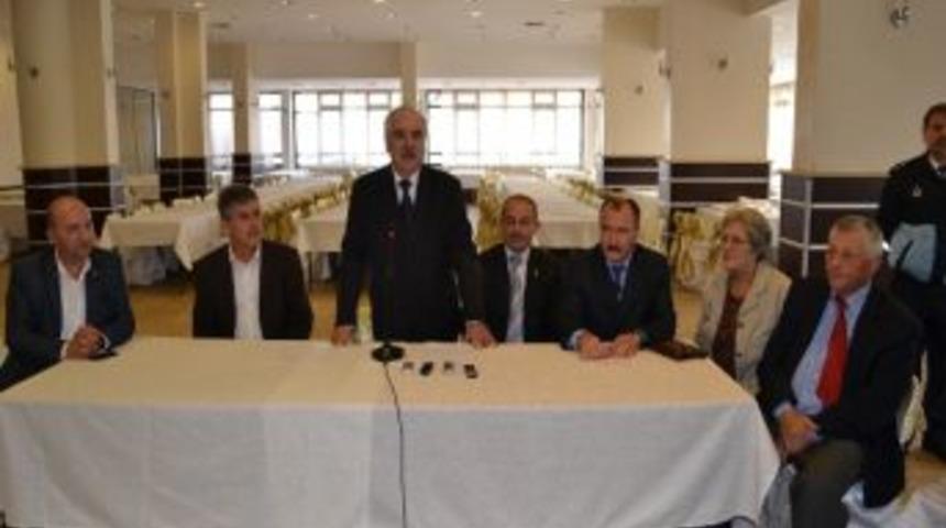 Keşan Belediye Başkanı &Ouml;zcan, Pazaryeri Esnafıyla Bir Araya Geldi