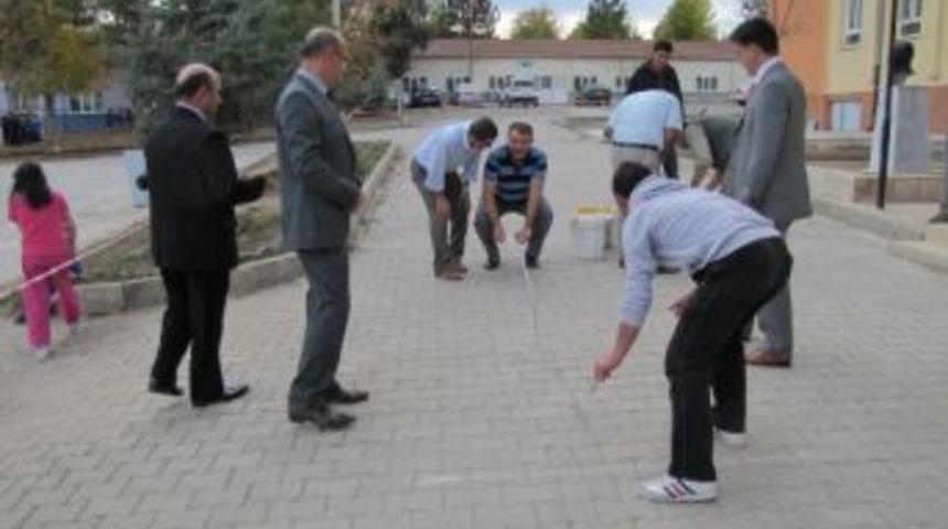 M&uuml;d&uuml;r Cebeci, Oyun Alanı &Ccedil;alışmalarını İnceledi