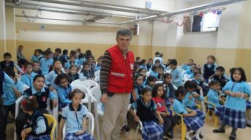 Kızılay &ouml;ğrencilere anlatıldı