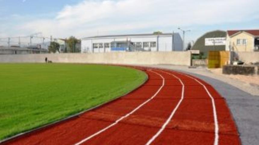 D&uuml;zce Stadına Koşu Pisti Yapılıyor