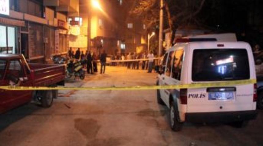 D&ouml;ner bı&ccedil;aklı cinayet anı kamerada