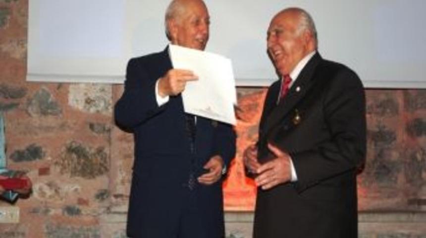 Kızılay Bursa Şubesi'nin Kira Gelirleri 250 Bin Liraya Ulaşacak