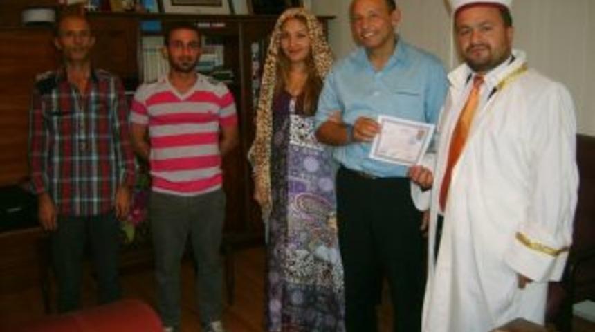 Manavgat M&uuml;ft&uuml;l&uuml;ğ&uuml;'nde 21 Yılda 134 Kişi Ihtida T&ouml;reni Ile M&uuml;sl&uuml;man Oldu