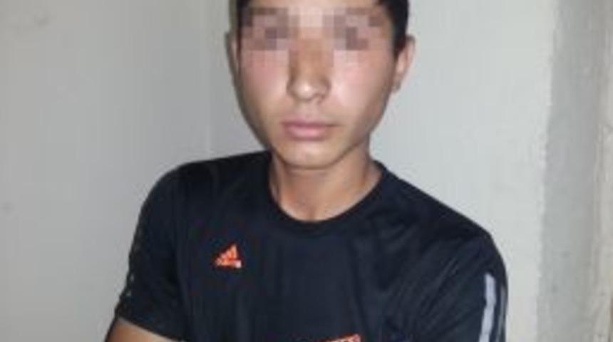 Hırsızları Fotoğraf Makinesindeki Pasta Fotoğrafı Yakalattı