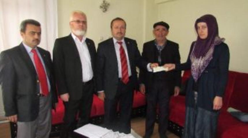 Cinayet Kurbanı Sendike &Uuml;yesine Yardım