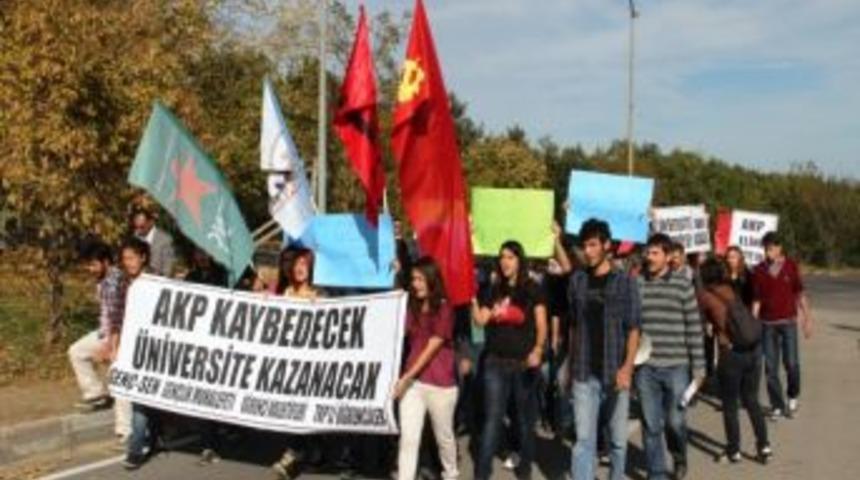 &Ouml;ğrenciler Y&ouml;k&rsquo;&uuml; Protesto Etti