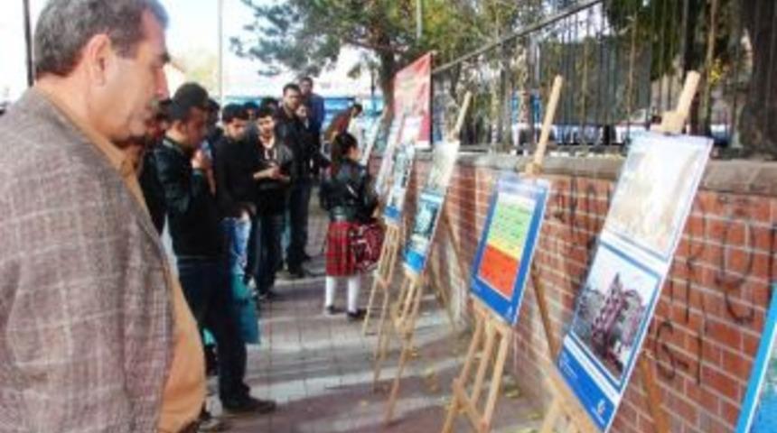 Van&rsquo;da &lsquo;deprem&rsquo; Konulu Fotoğraf Sergisi