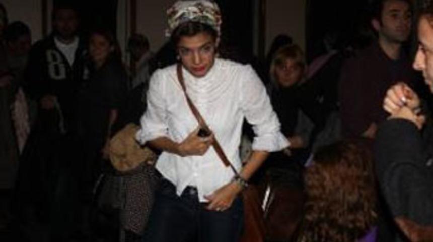 Cem artık onunla mı?