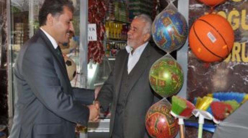 Başkan &Ccedil;akır, Esnafı Dinledi