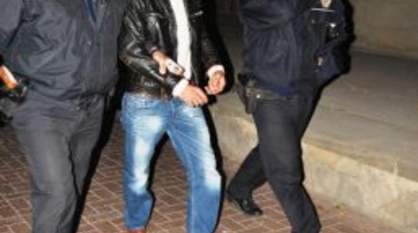 Eskişehir'de Bı&ccedil;aklı Kavga: 1 Yaralı